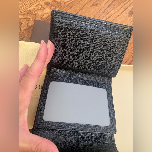 Louis Vuitton new without tags black wallet. - Picture 8 of 9